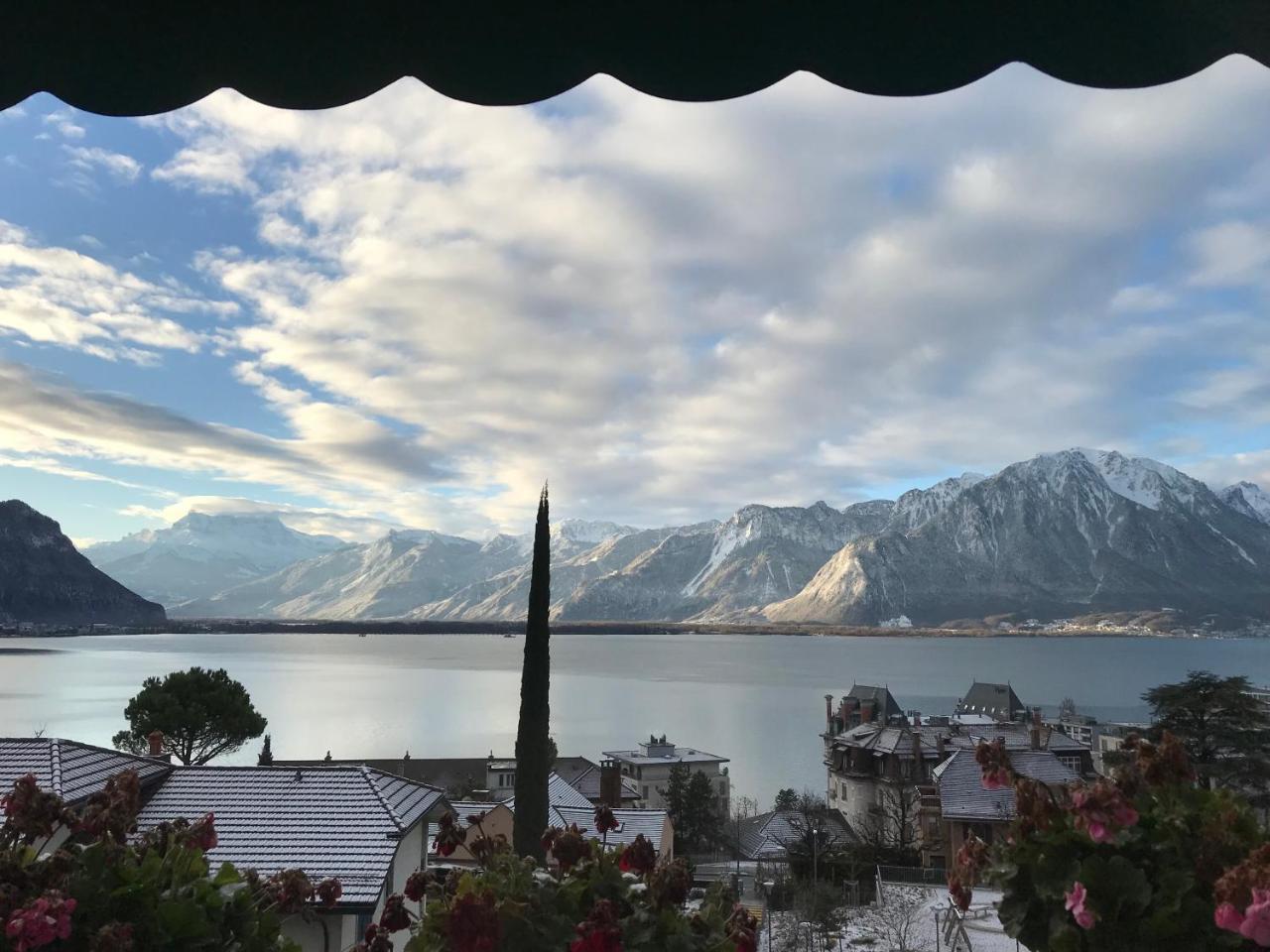 Les Amandiers Daire Montrö Dış mekan fotoğraf
